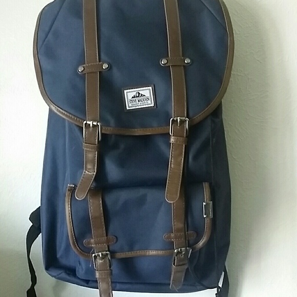 Steve Madden Handbags - Steve Madden padded Back Pack